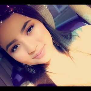 Meet your Posher, Azucena